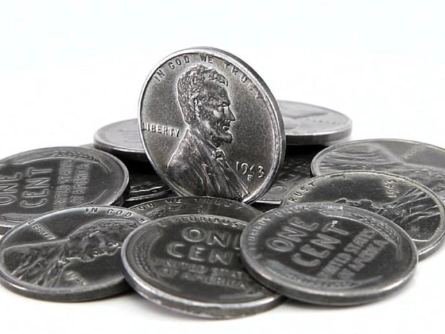 Group of steel pennies issued by the United States during World War II.