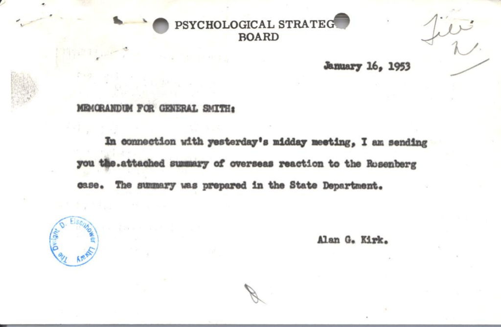 Short typewritten memorandum with a handwritten signature.